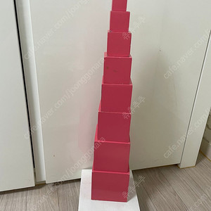 니엔후이스 분홍탑