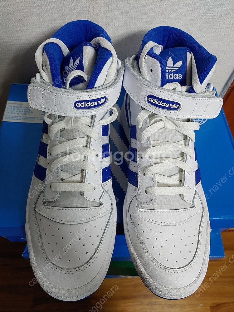 아디다스 포럼 미드 270mm(새상품, 화이트에 블루삼선)--0