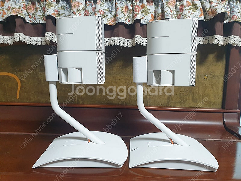 Bose 보스 쥬얼큐브(흰색) 스탠드포함.--6