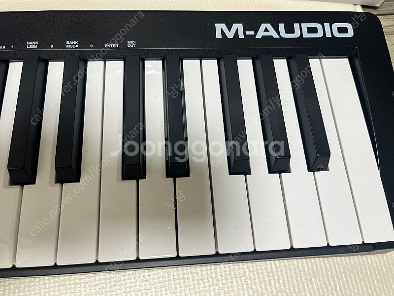 키스테이션 MK3 61 건반 판매합니다.--0