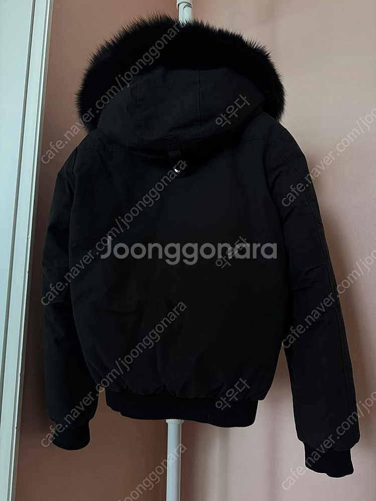 무스너클 발라스틱 봄버 남자 M사이즈 판매--1