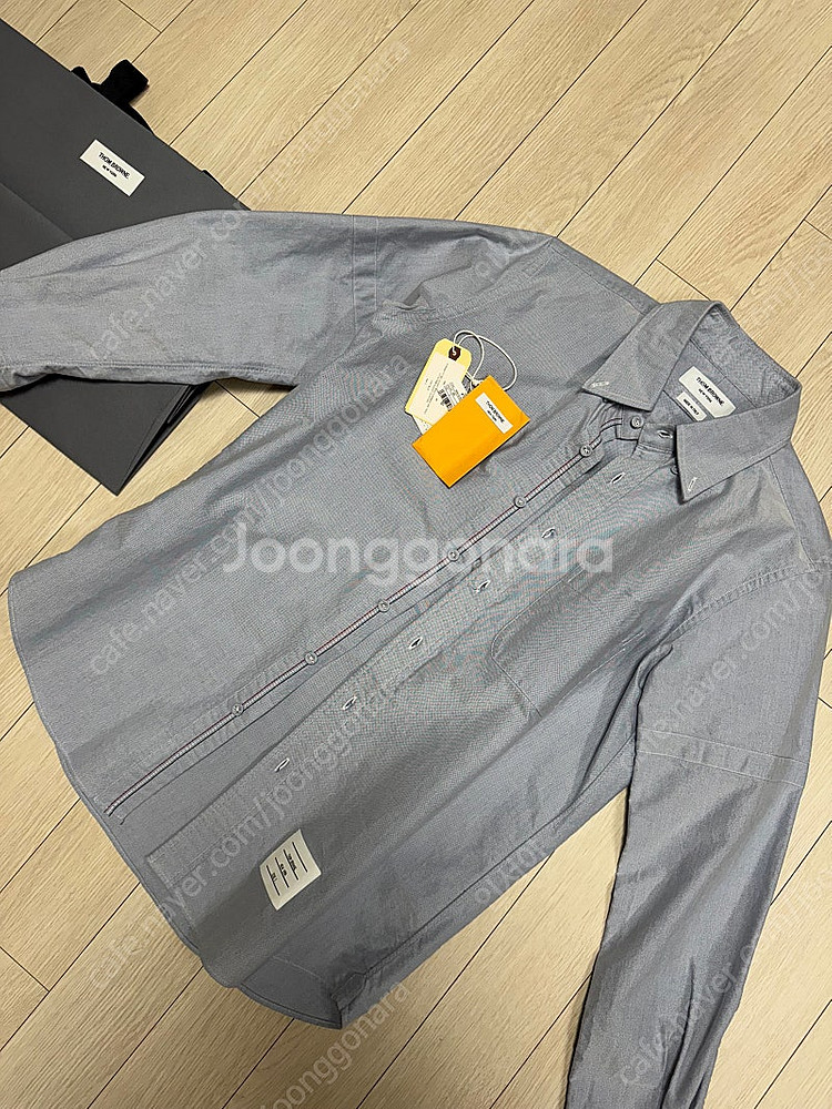 (2size)24FW 톰브라운 RWB탭 로고 패치 코튼셔츠 네이비--6