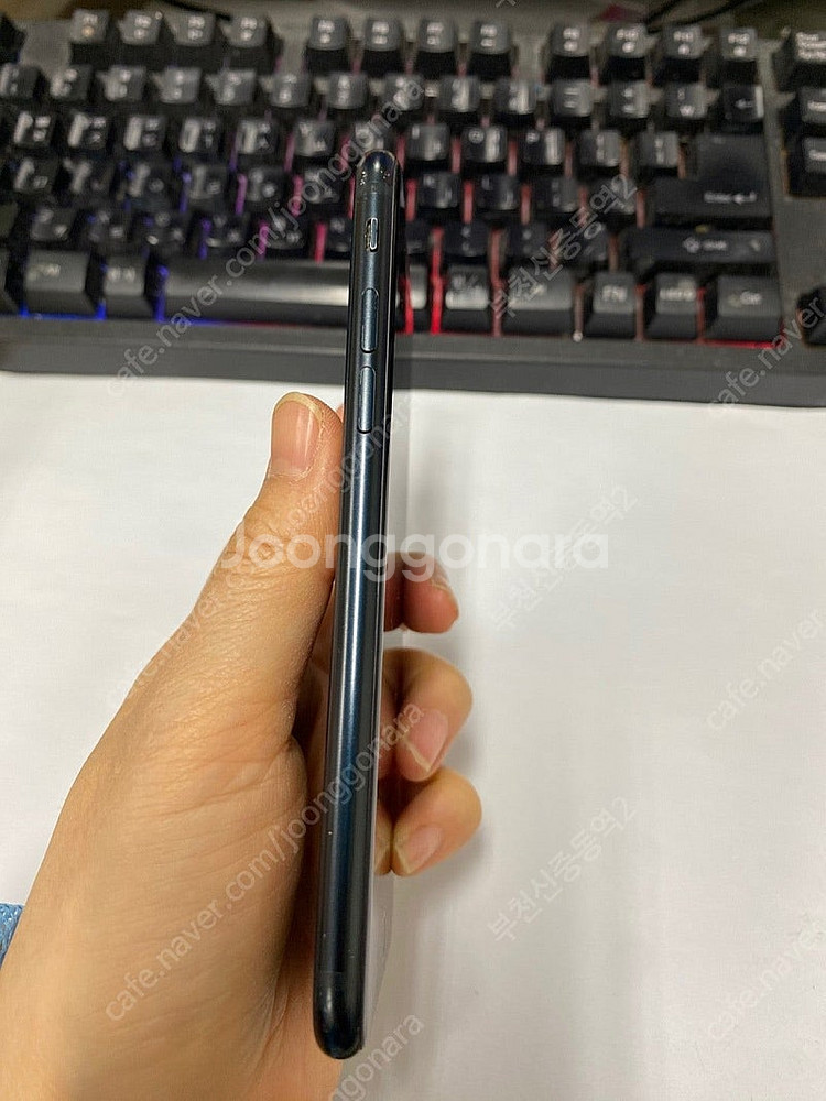 003235 아이폰SE3 블랙 액정SS급 64GB 무잔...--4