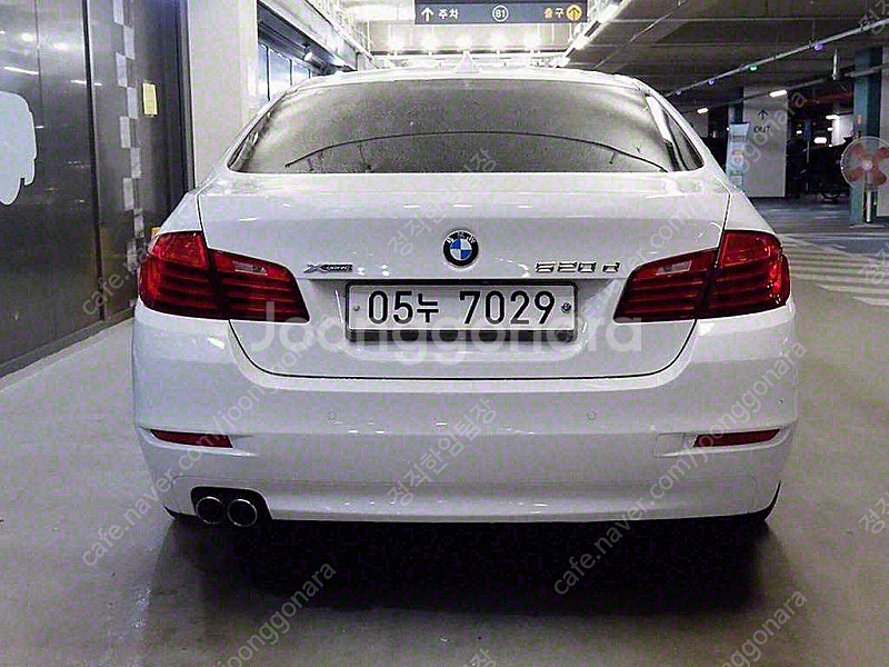 BMW 5시리즈 (F10) 520d xDrive 판매합...--4