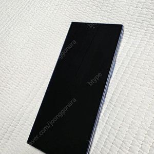 갤럭시폴드6 512gb 네이비 색상 판매합니다.