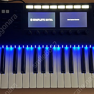 NI Komplete Kontrol S49 MK2 마스터키보드