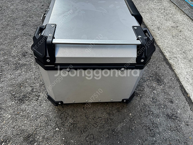 알루미늄탑박스 65L + 등받이 팔아여--2