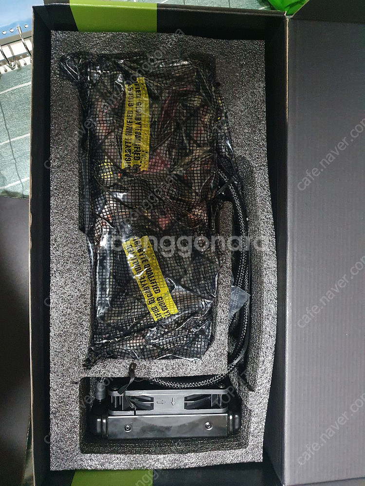 어로스 XTREME 워터포스 1080 Ti [풀박] 20만.--4