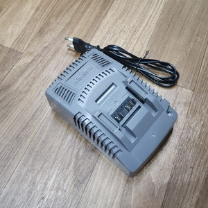 아임삭 배터리 충전기(14.4V~21.6V)