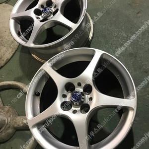 MR-S 순정휠 6.5j +38 두짝 팝니다