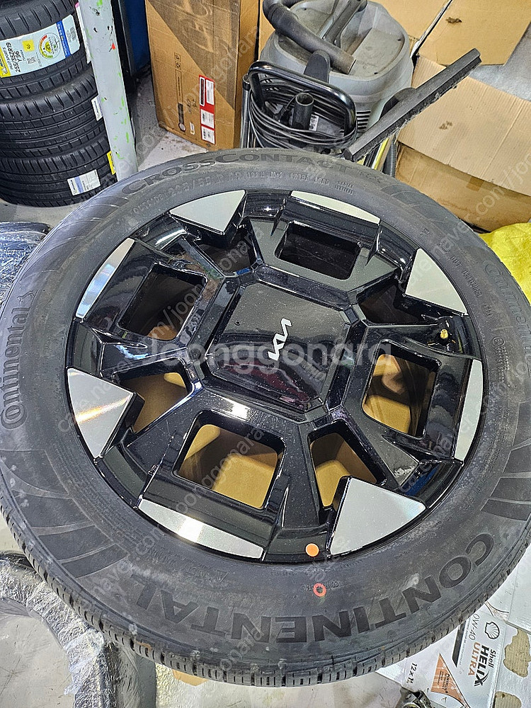 카니발 KA4 19인치 임판휠타이어 100만원 판매합니...--0