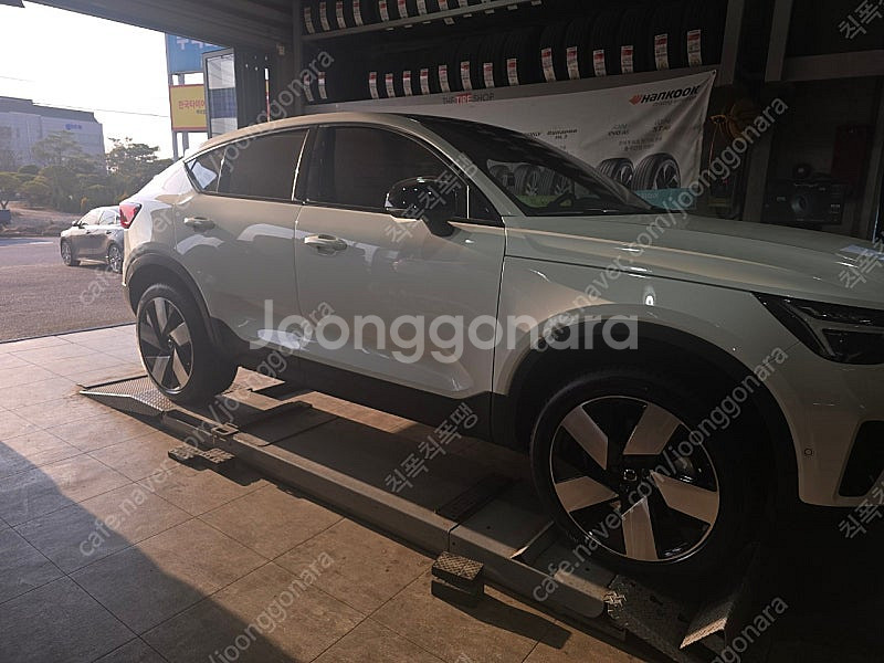 볼보 C40리차지 윈터타이어 (한국타이어 아이온 앞 2...--0