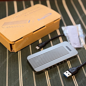 USB-C (USB 3.1) NVME 외장 드라이브: 3만원