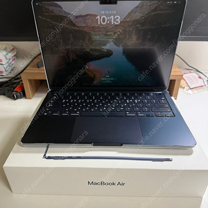 맥북에어 M3 16GB 256GB + 엘라고 케이스