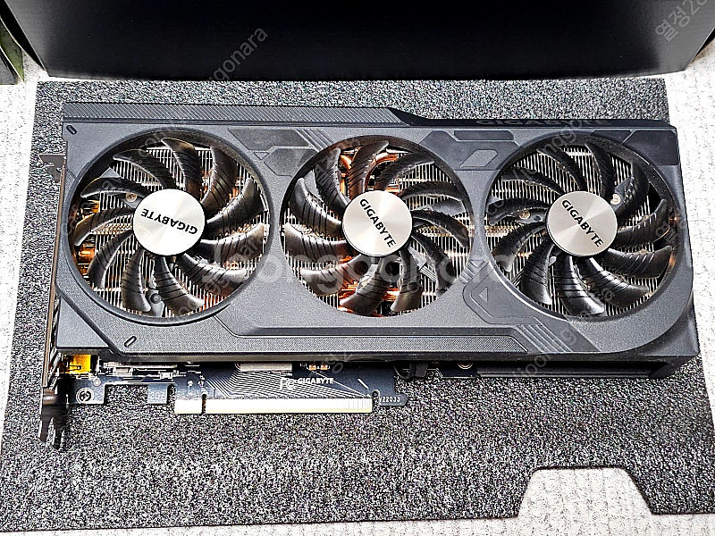 기가바이트 GIGABYTE 지포스 RTX 4070 Ti...--1
