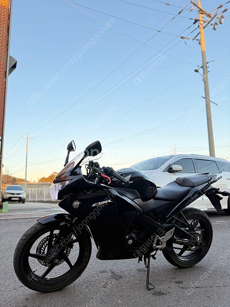 [점검완료]혼다 CBR125R 14년식 블랙 소모품올교...--2