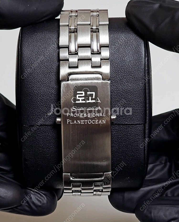 갤럭시워치4 클래식 42mm OMG 씨마스터 실버 커스...--2