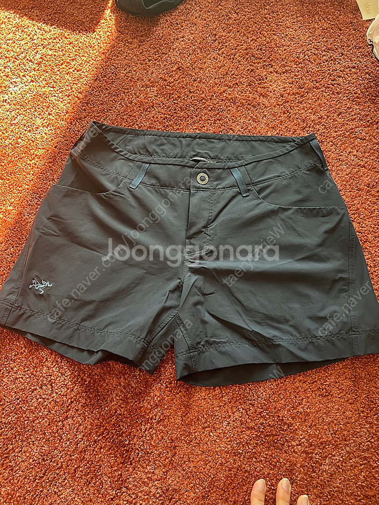 아크테릭스 우먼숏팬츠 크레스톤쇼츠 2size 등산반바지--1