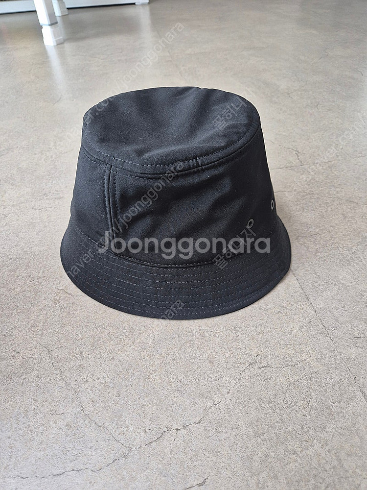 정품 몽클레어 버킷햇 L--8