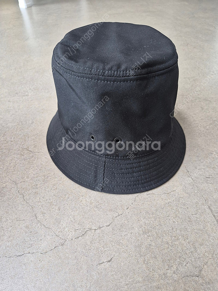 정품 몽클레어 버킷햇 L--9