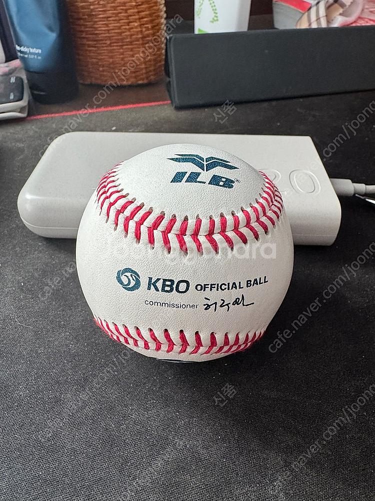 이정후 선수 kbo 공인구 싸인볼 판매합니다.--1