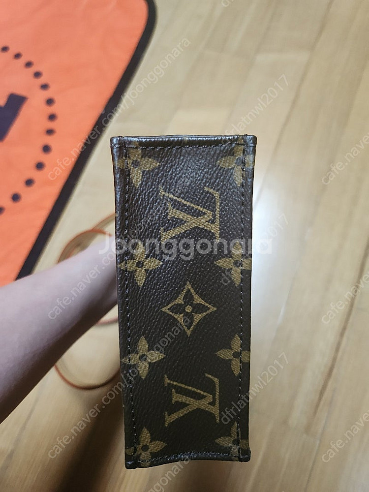 루이비통삭플라--1