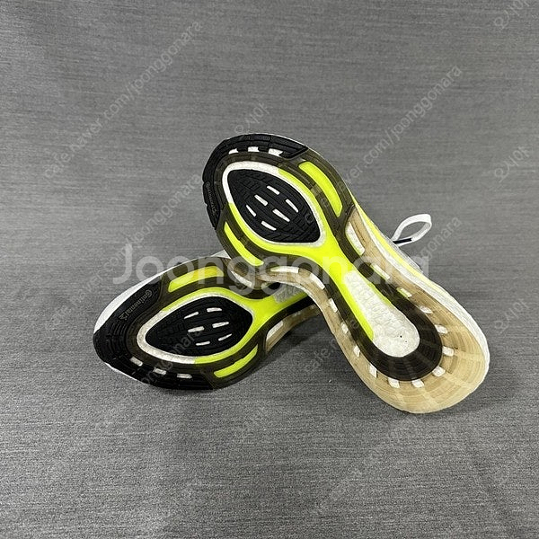 아디다스 울트라부스트 21 러닝화/남성(260mm)/s...--3