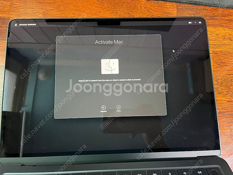 맥북에어 13인치 M2 기본형 16GB/512GB--2