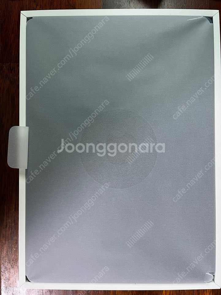 맥북에어 13인치 M2 기본형 16GB/512GB--8