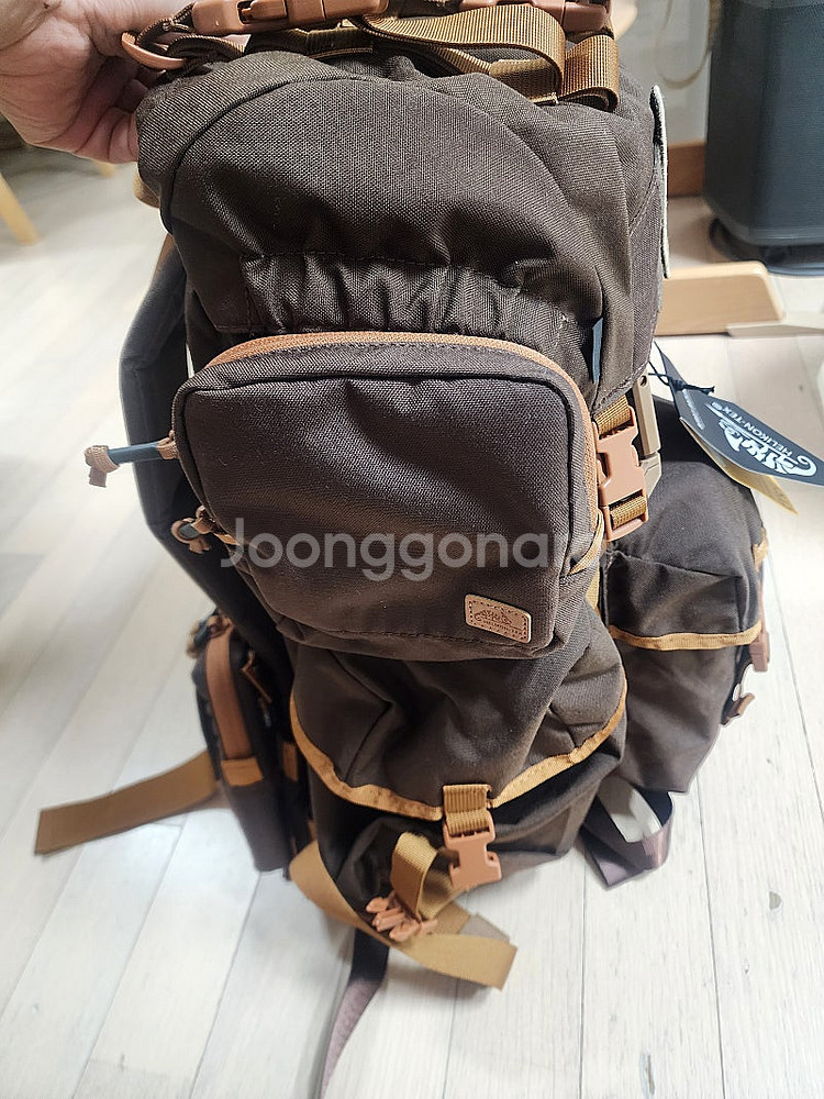헬리콘텍스 베르겐 백팩 및 파우치 어스브라운색상 판매--1