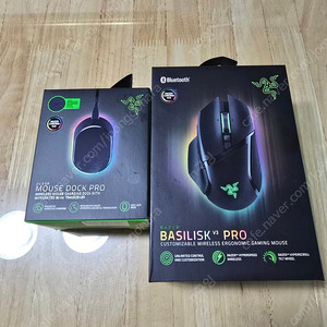 새상품)레이저 바실리스크 V3 PRO 마우스 + 무선 충전 독