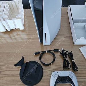 ps5 1018 디스크 노박스 기본셋 팝니다. 택포