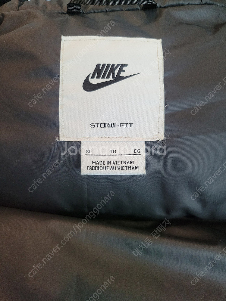 <110 XL> 나이키 NSW 윈드러너 패딩​--2