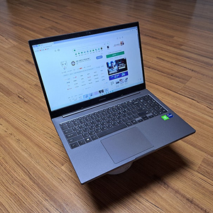 게이밍 삼성노트북 i7-1165G7 램16G 지포스MX450 15.6인치, 78만 {대구}