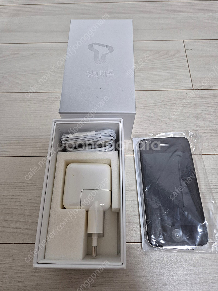아이폰 4S 블랙 64기가 + 필립스 독스피커 + 악세...--1