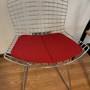 Knoll(놀) Bertoia side chair (88만원)