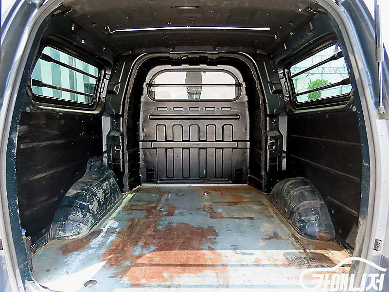 [현대]그랜드 스타렉스 밴 5인승 모던 2017 년 중고차◆전액할부◆중고리스◆여유자금◆--9