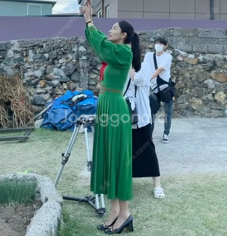 구찌 홀스빗 미드힐 펌프스 신민아 구찌슈즈--5