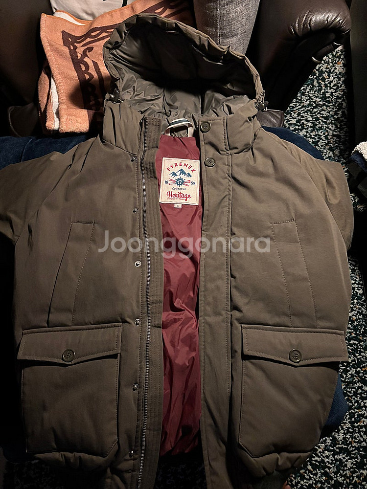 피레넥스 패딩 팝니다.--0