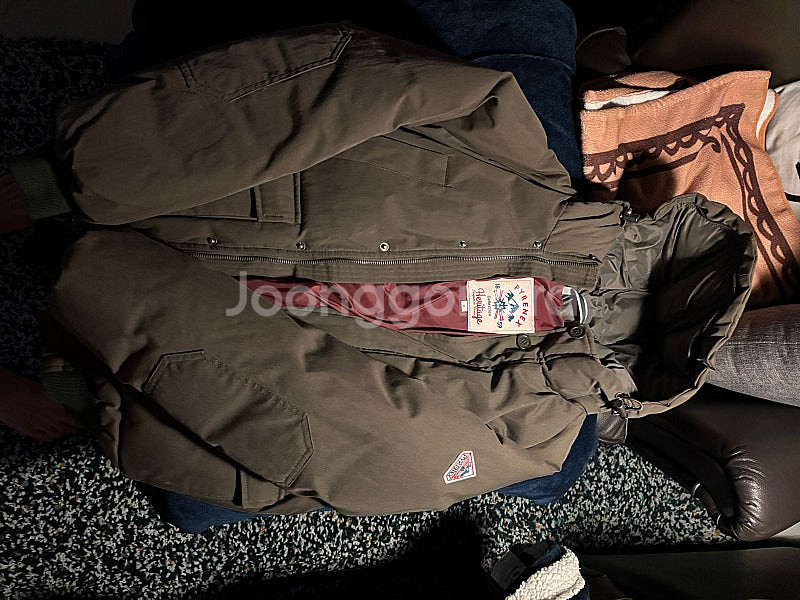 피레넥스 패딩 팝니다.--1