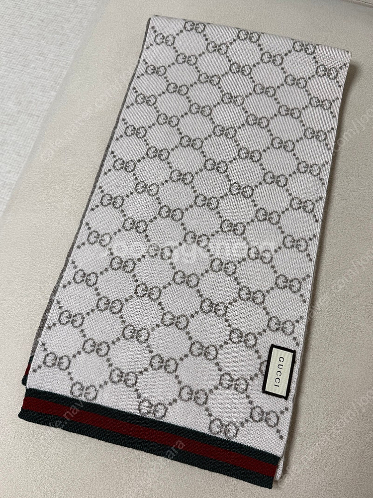 [여주 아울렛 구매 / 상태 A급] 구찌 울 머플러 팔아요!--3