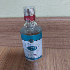 4711 누보콜로뉴