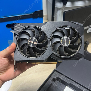 라데온 RX7600 8gb 판매합니다