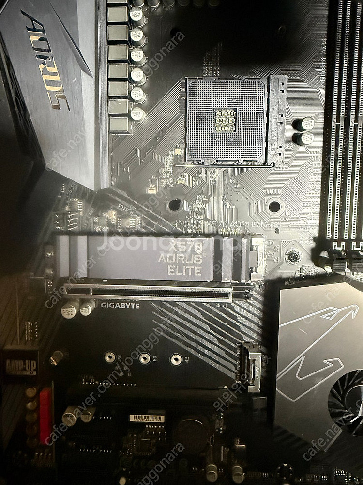아수스 x570 am4 메인보드 팔아요--0