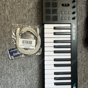 Alesis V25 키보드 + 5m Usb Cable