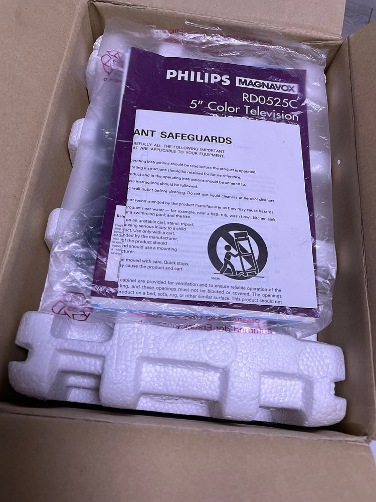 새상품///필립스(PHILIPS)사의 5인치 브라운관티비.빈티지 레트로칼라tv~--2