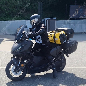 23년식 ADV350