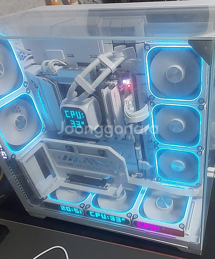 9800X3D 화이트 반본체--2
