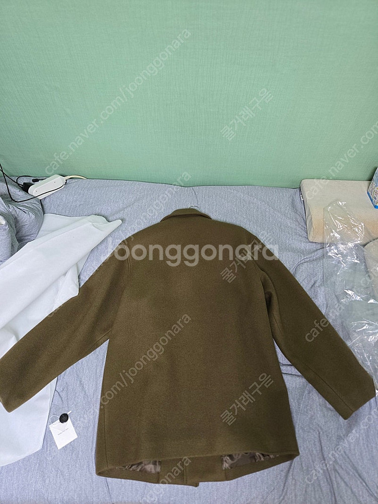 스테디에브리웨어 울 하프 코트 올리브 3사이즈 팝니다.--1