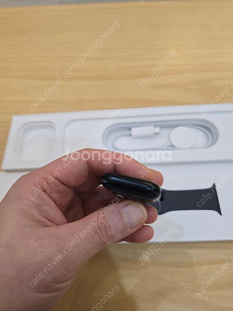 애플워치se2미드나잇블랙44mm 미드나잇블랙스포츠밴드 중고판매합니다--6